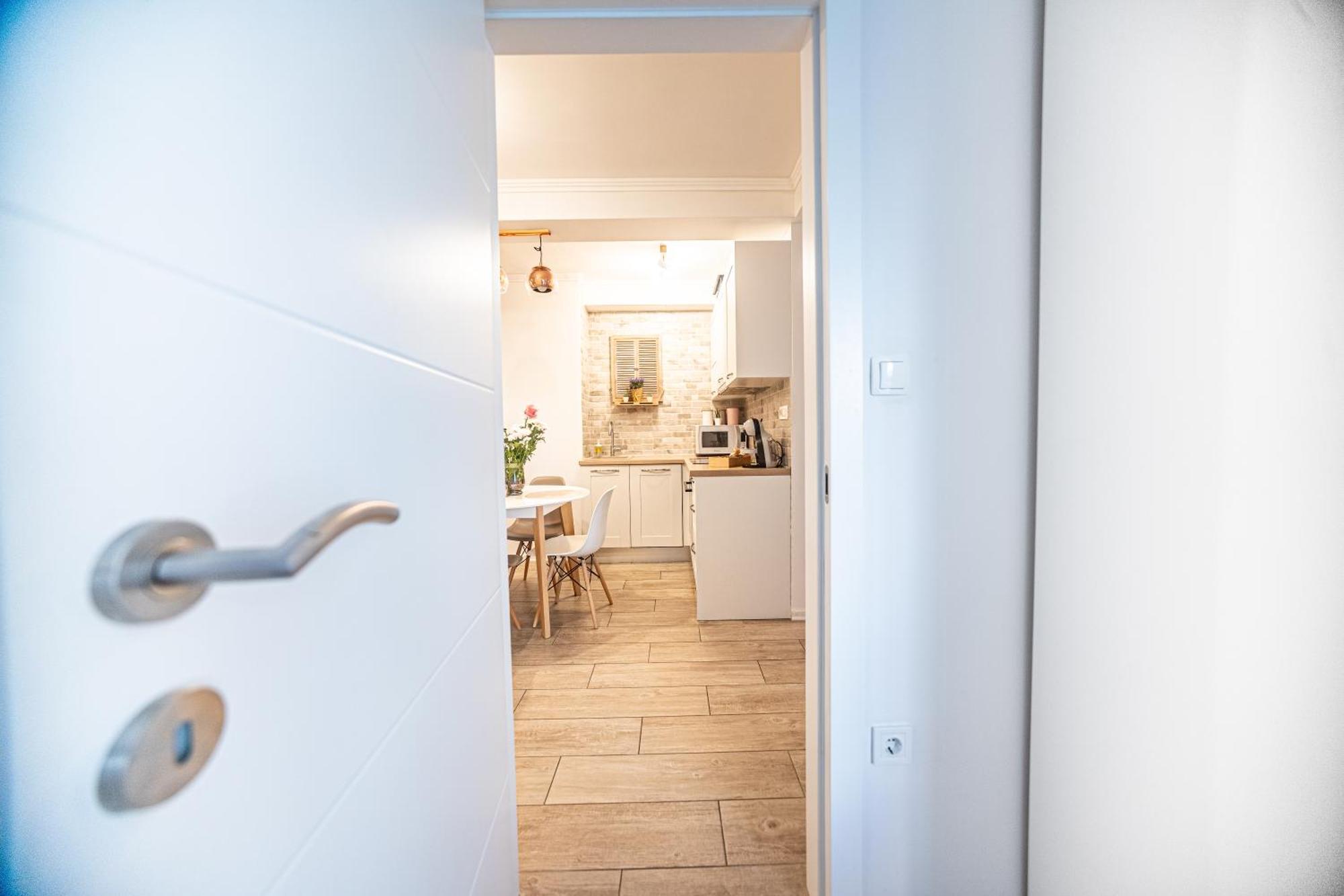 Split Apartment M&T Bagian luar foto
